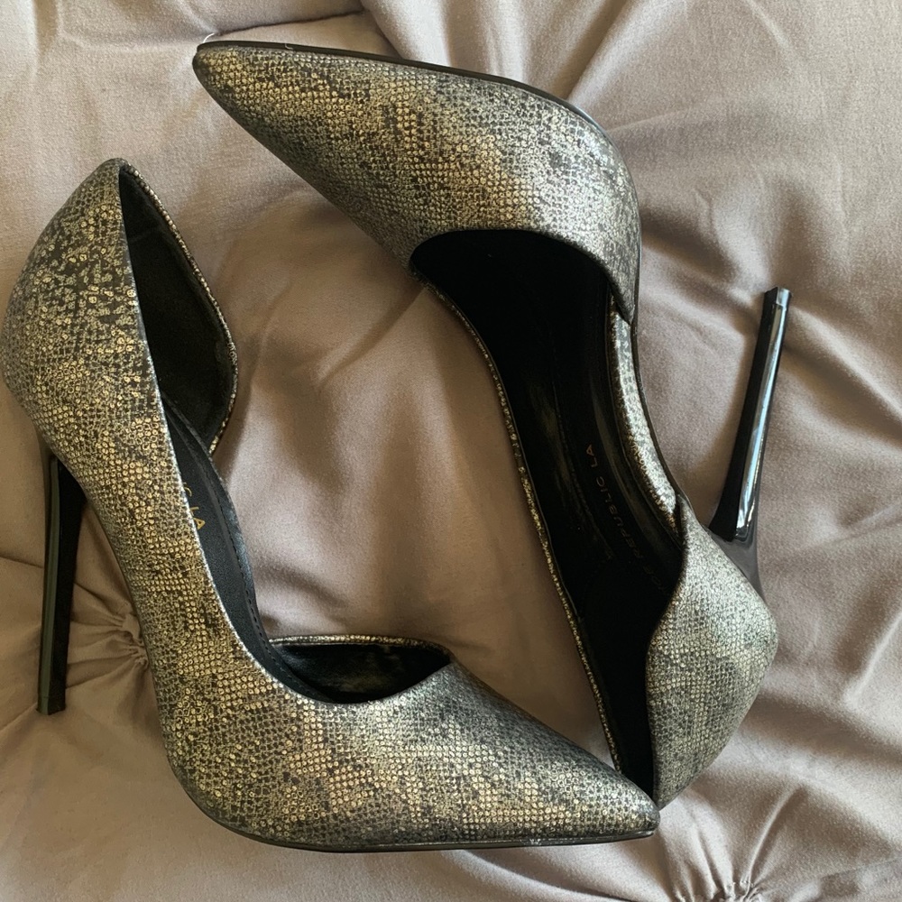 Snake heels (vegan)
